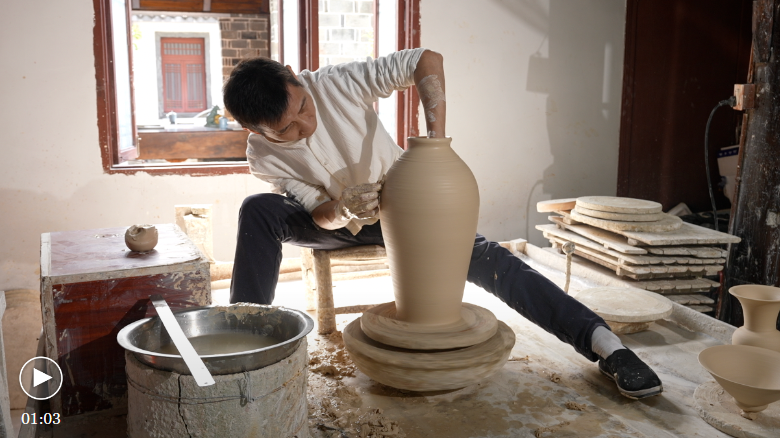From clay to vessel: magician or artisan?
