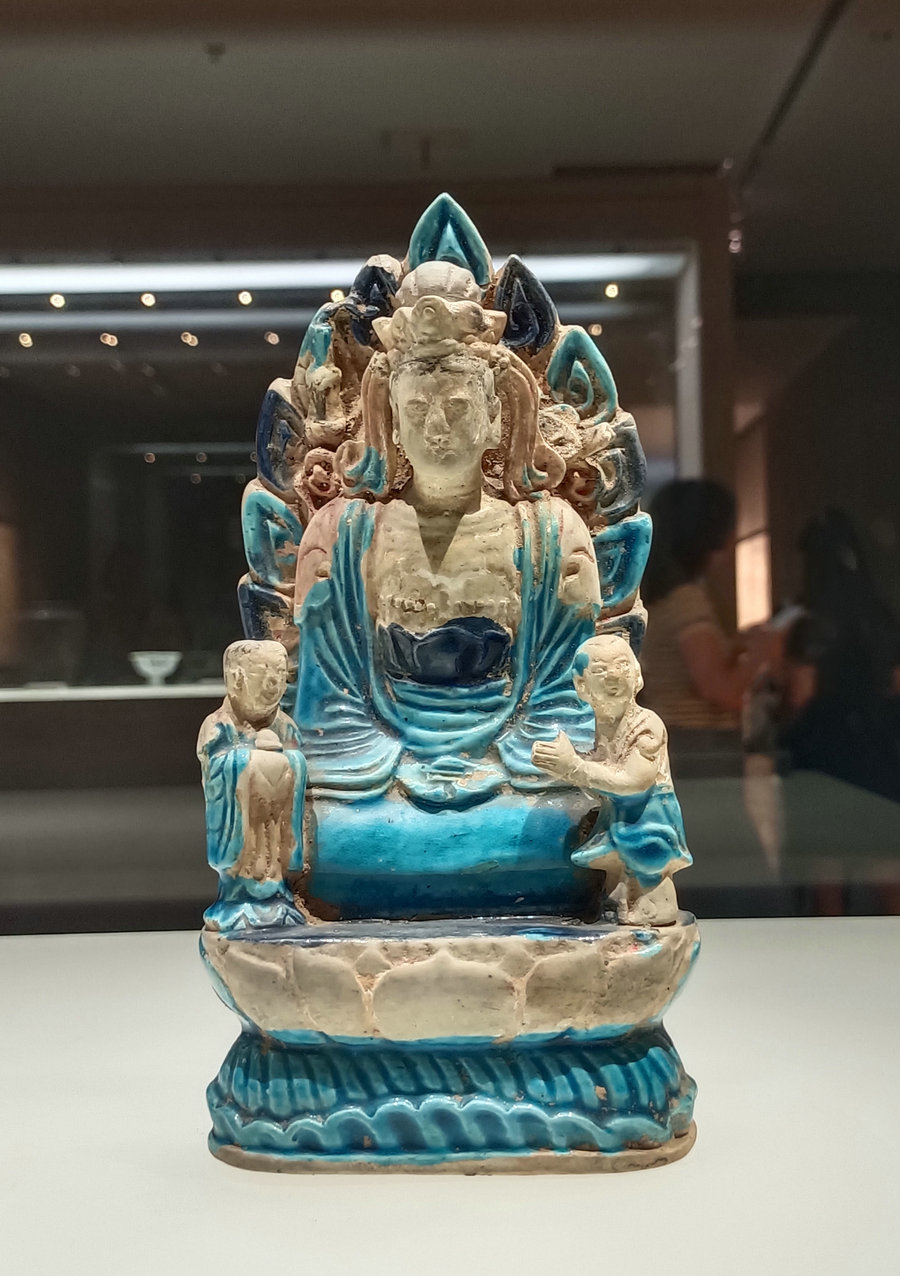 Meet the Museum (21) Fahua color porcelain sculpture