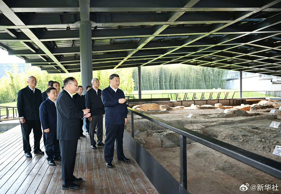 Xi inspects Jingdezhen in East China's Jiangxi province