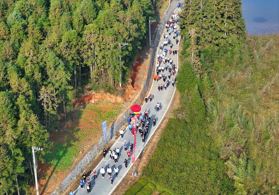 The first Super Village Run to Welcome the New Year held in Fuliang