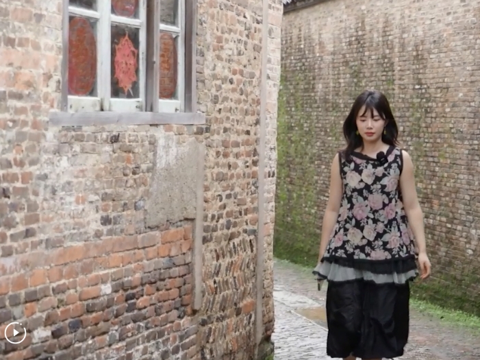 South Korean artist captivated in China