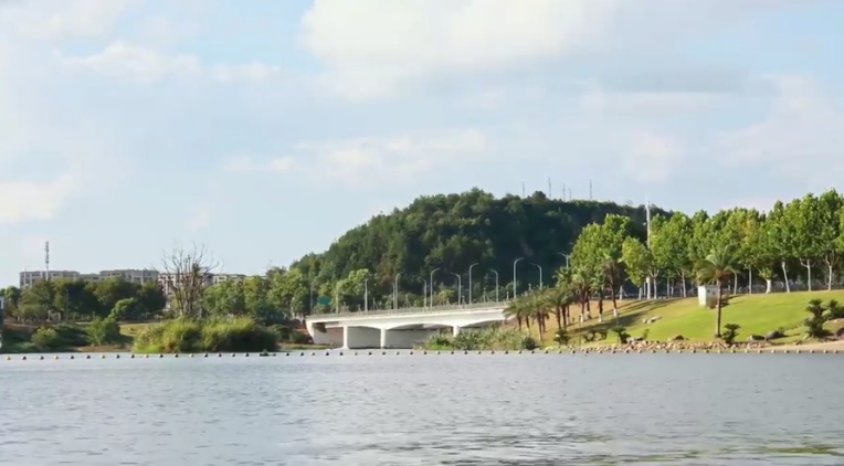 The Great Beauty of Jingdezhen | West river bay in Summer