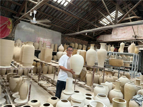 Families fired up about ceramics