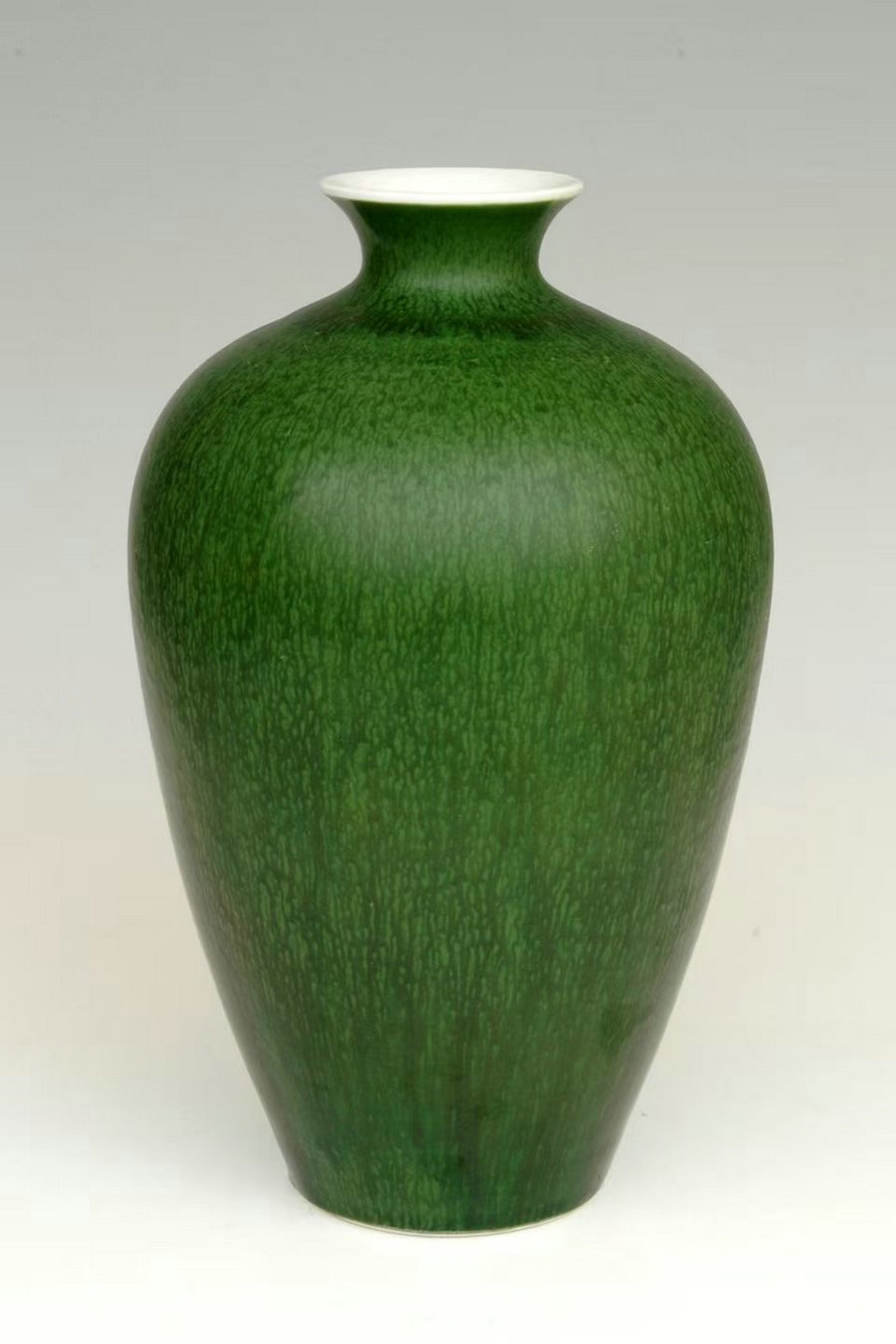 Meet the Museum(212) Langyao green glaze dengfeng vase