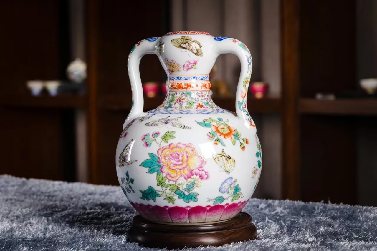 Famille rose garlic-shaped vase #千馆之城看新区