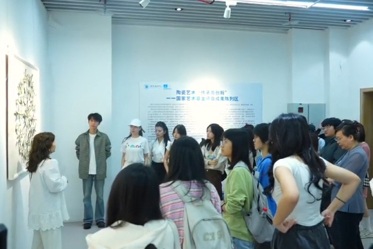 Hong Kong youths come to Jingdezhen for cultural exchange