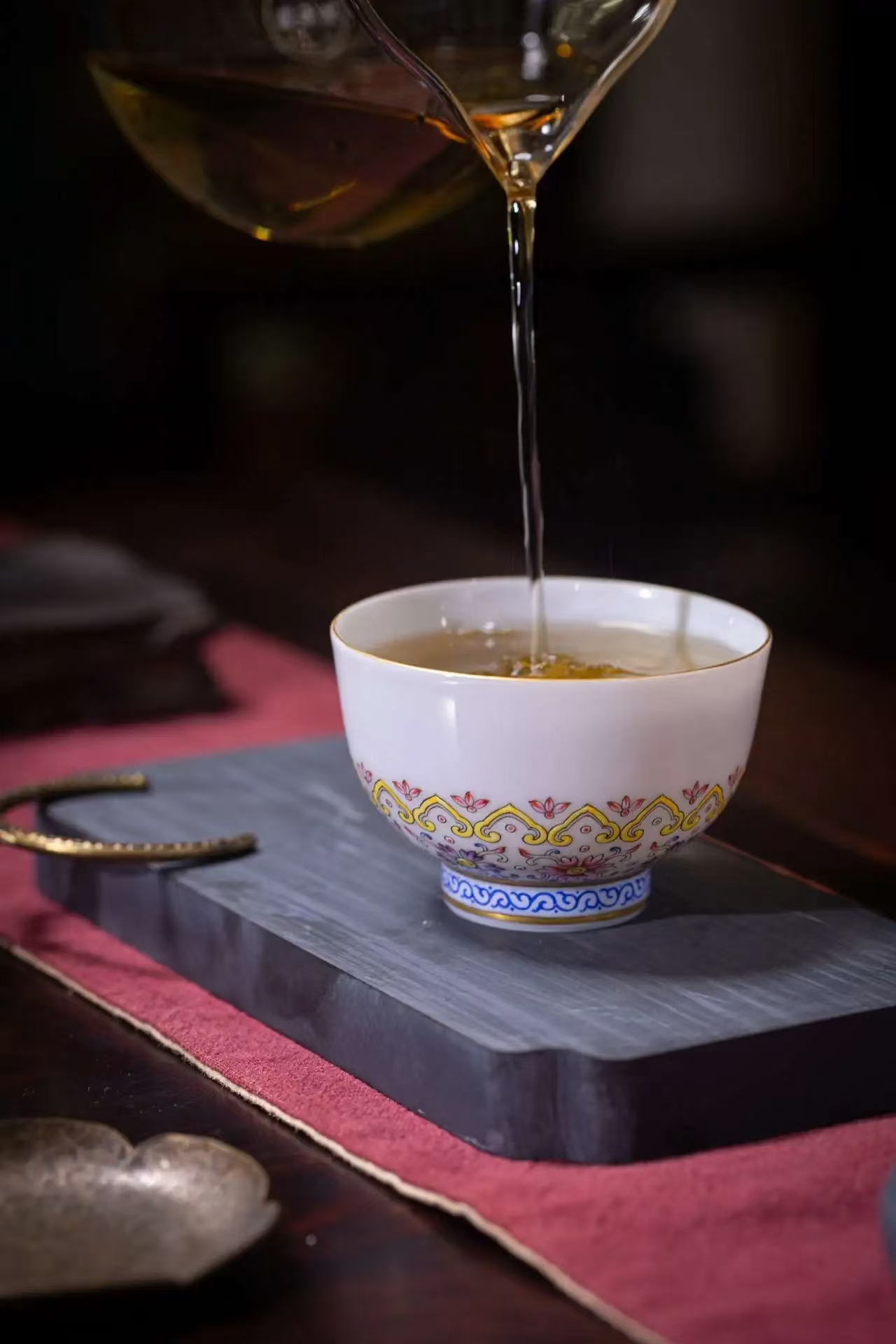 Meet the Museum(246) Famille rose auspicious Ruyi pattern single cup