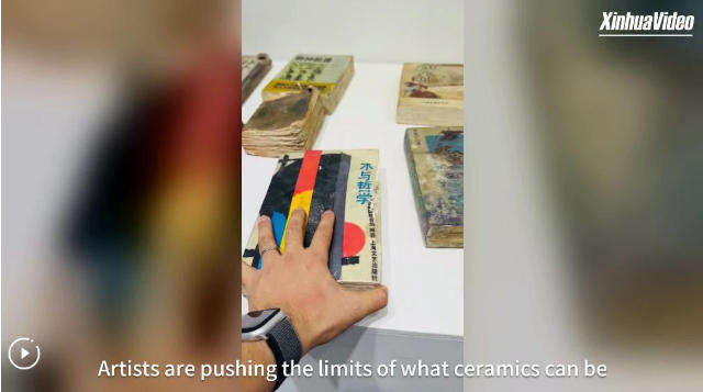 Books made of porcelain? Only in Jingdezhen!