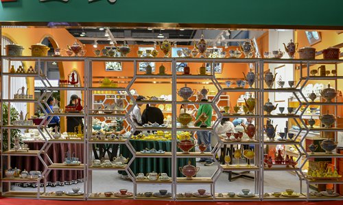 Reigniting porcelain traditions in Jingdezhen