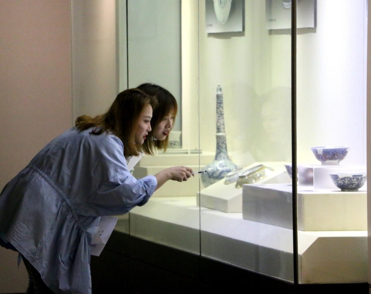 China inaugurates world's first 